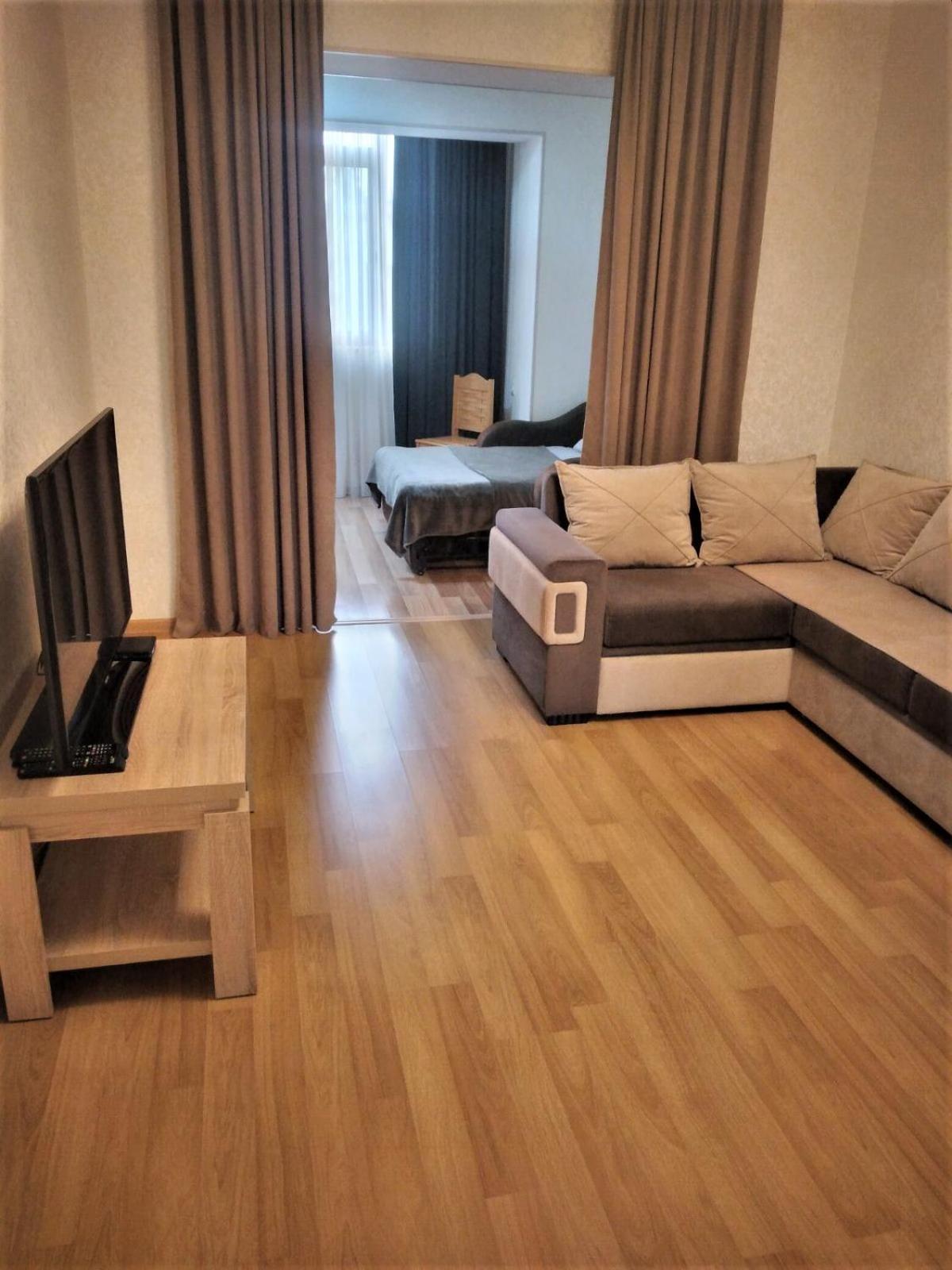 Izi'S Cozy Apartment Koetaisi Buitenkant foto