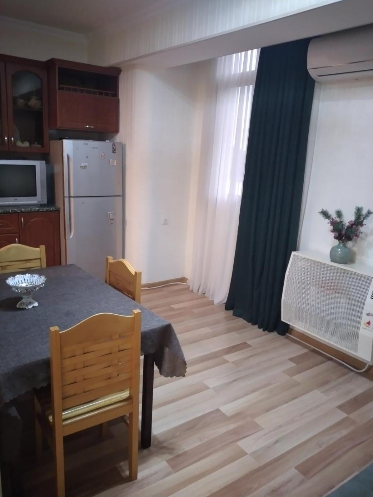 Izi'S Cozy Apartment Koetaisi Buitenkant foto